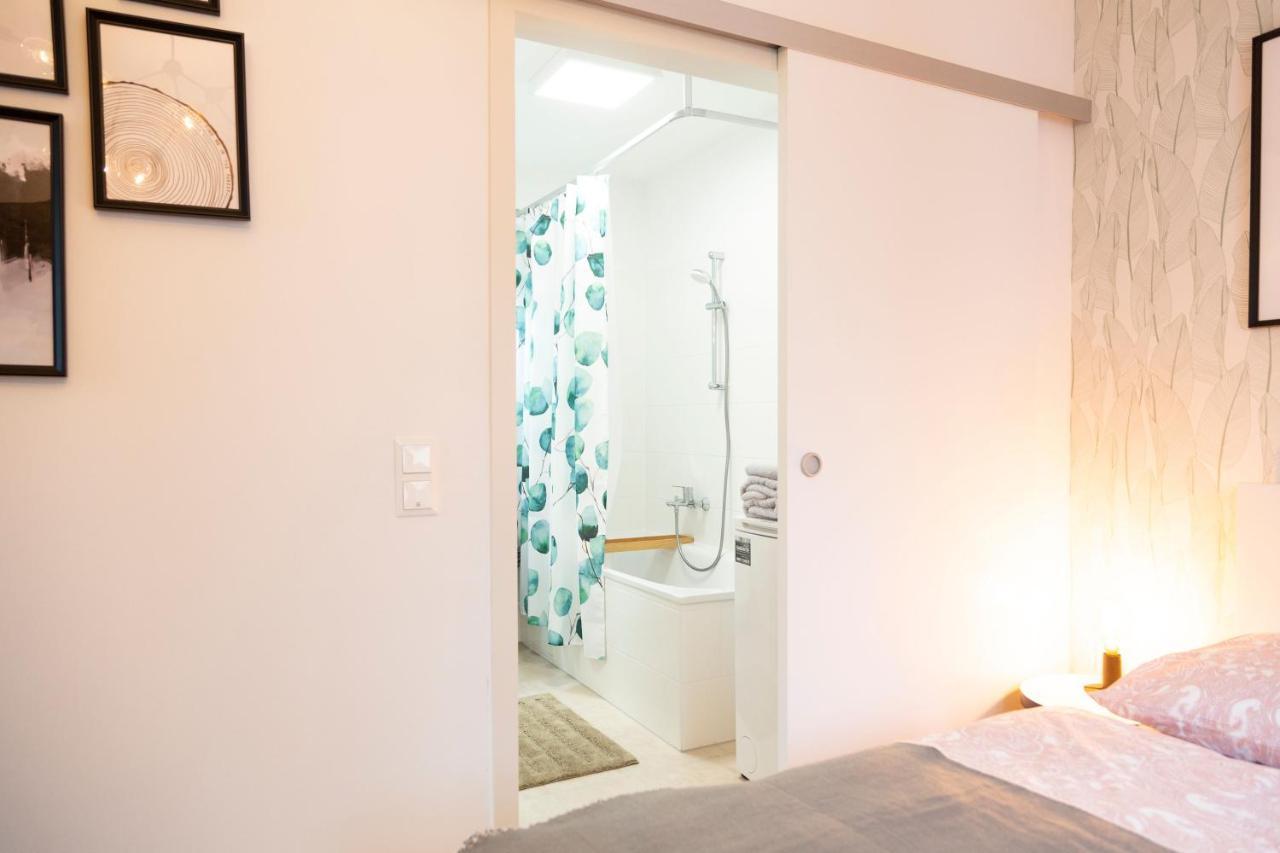 Green & Cozy Apartment - 15 Min To City Center فيينا المظهر الخارجي الصورة